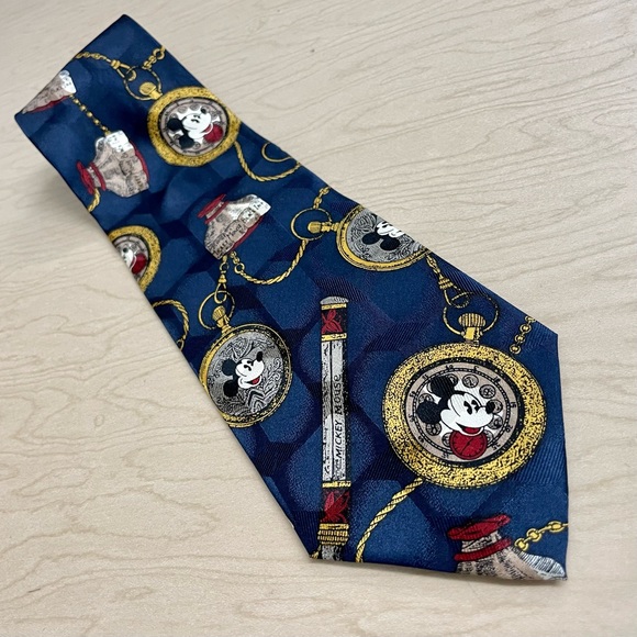 Mickey and Co Atlas Design Mens Tie Vintage Disney Silk Pocket Watch Inkwell Pen - Picture 1 of 4